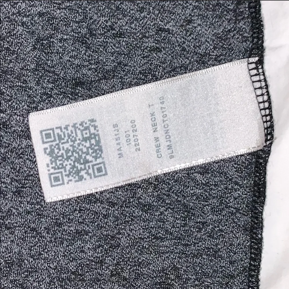 Classic True Religion T-shirt with discrete logo